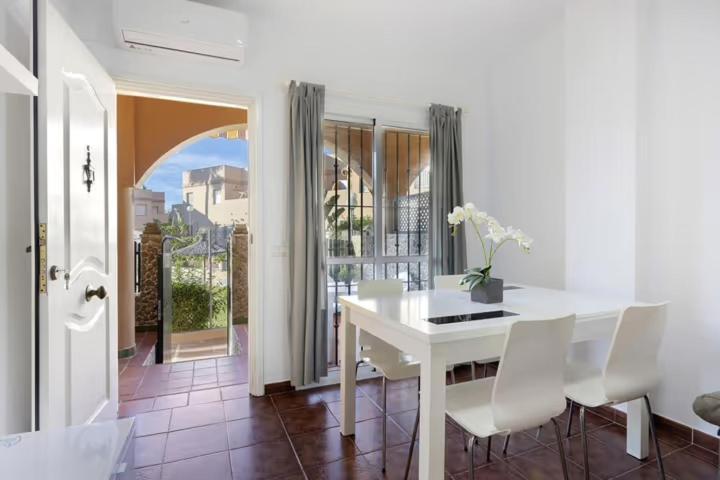 Apartamento La Barrosa Chiclana de la Frontera Extérieur photo
